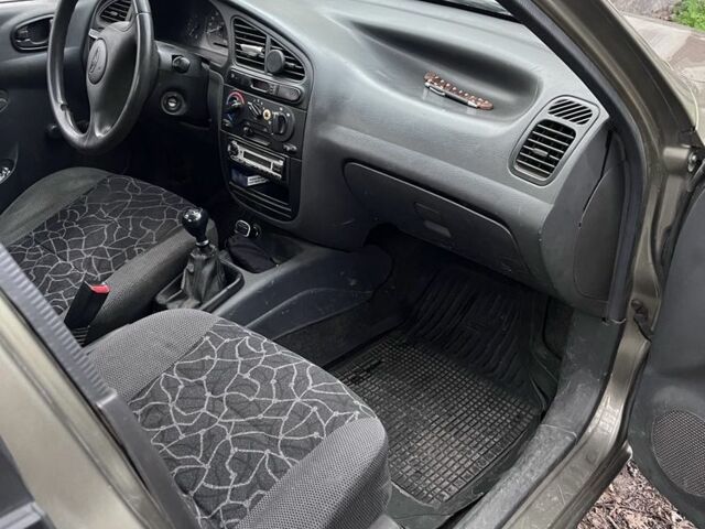 Коричневий Деу Сенс, об'ємом двигуна 1.5 л та пробігом 260 тис. км за 1600 $, фото 6 на Automoto.ua
