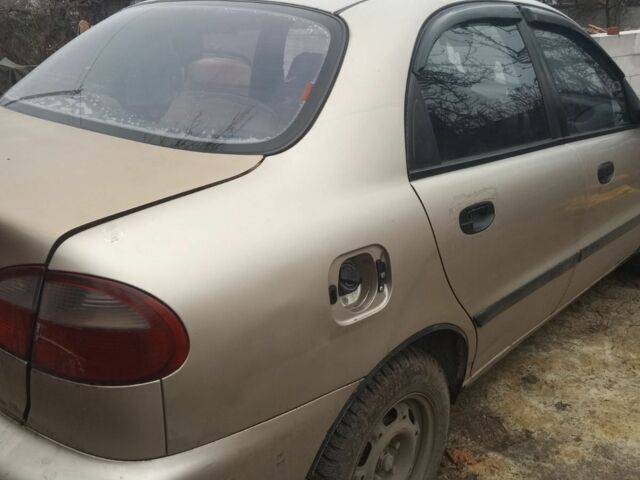 Коричневый Дэу Сенс, объемом двигателя 0 л и пробегом 350 тыс. км за 850 $, фото 1 на Automoto.ua