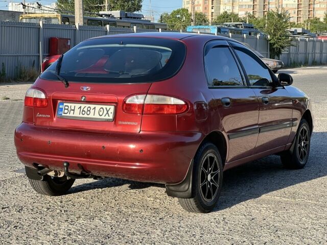 Красный Дэу Сенс, объемом двигателя 1.6 л и пробегом 230 тыс. км за 2300 $, фото 4 на Automoto.ua