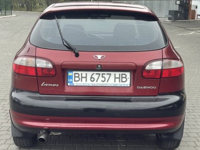 Красный Дэу Сенс, объемом двигателя 1.5 л и пробегом 194 тыс. км за 2300 $, фото 3 на Automoto.ua