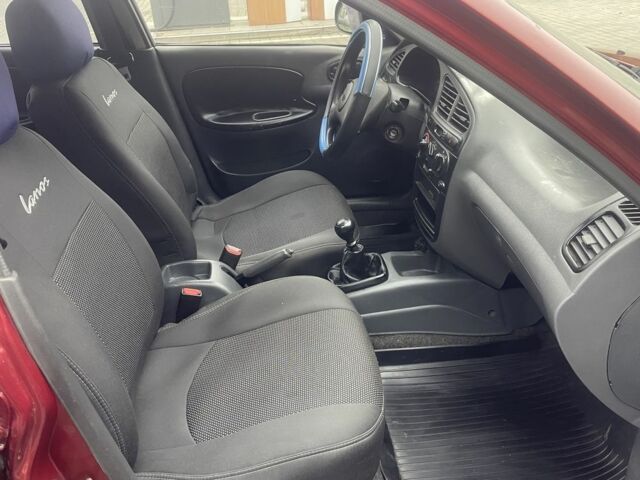 Красный Дэу Сенс, объемом двигателя 1.5 л и пробегом 194 тыс. км за 2300 $, фото 14 на Automoto.ua