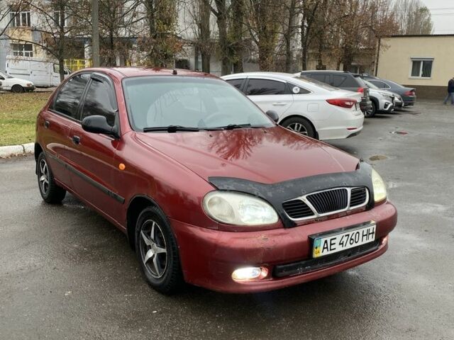 Красный Дэу Сенс, объемом двигателя 1.5 л и пробегом 350 тыс. км за 1399 $, фото 3 на Automoto.ua