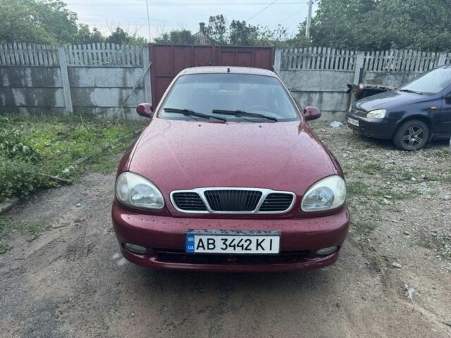 Красный Дэу Сенс, объемом двигателя 1.5 л и пробегом 190 тыс. км за 2350 $, фото 1 на Automoto.ua