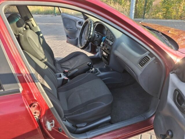 Червоний Деу Сенс, об'ємом двигуна 1.5 л та пробігом 260 тис. км за 1900 $, фото 14 на Automoto.ua