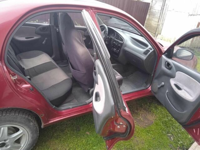 Красный Дэу Сенс, объемом двигателя 1.5 л и пробегом 450 тыс. км за 1429 $, фото 6 на Automoto.ua