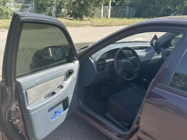 Червоний Деу Сенс, об'ємом двигуна 1.5 л та пробігом 220 тис. км за 2900 $, фото 1 на Automoto.ua
