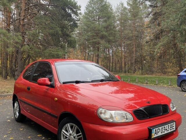 Деу Сенс 2003 у Синельниковом на Automoto.ua Червоний Деу Сенс, об'ємом двигуна 1.6 л та пробігом 235 тис. км за 2550 $, фото 1 на Automoto.ua
