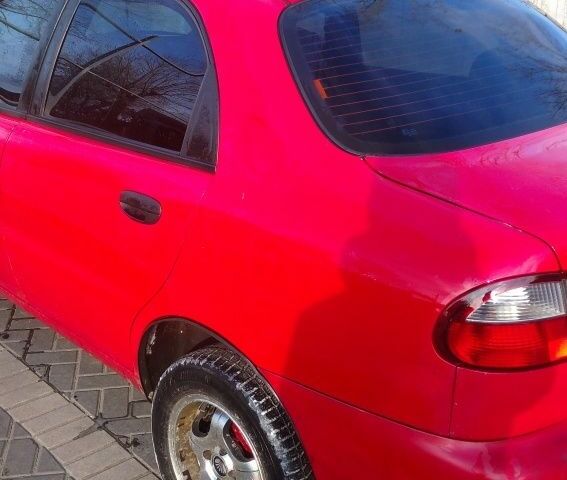 Червоний Деу Сенс, об'ємом двигуна 1.5 л та пробігом 260 тис. км за 1700 $, фото 3 на Automoto.ua