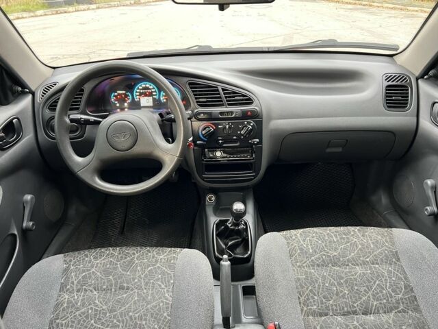 Деу Сенс 2007 у Житомирі на Automoto.ua Червоний Деу Сенс, об'ємом двигуна 1.5 л та пробігом 117 тис. км за 2800 $, фото 7 на Automoto.ua