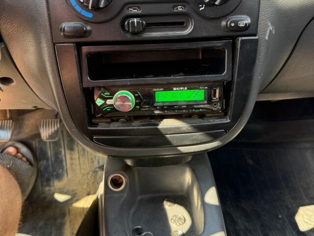 Красный Дэу Сенс, объемом двигателя 0 л и пробегом 325 тыс. км за 472 $, фото 2 на Automoto.ua