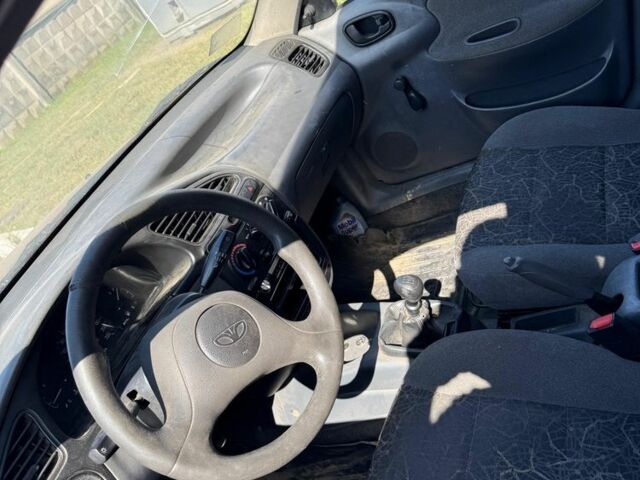 Красный Дэу Сенс, объемом двигателя 0 л и пробегом 325 тыс. км за 472 $, фото 4 на Automoto.ua