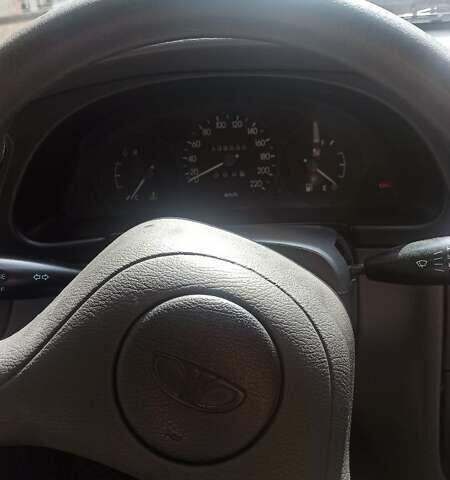 Красный Дэу Сенс, объемом двигателя 1.3 л и пробегом 141 тыс. км за 1750 $, фото 5 на Automoto.ua