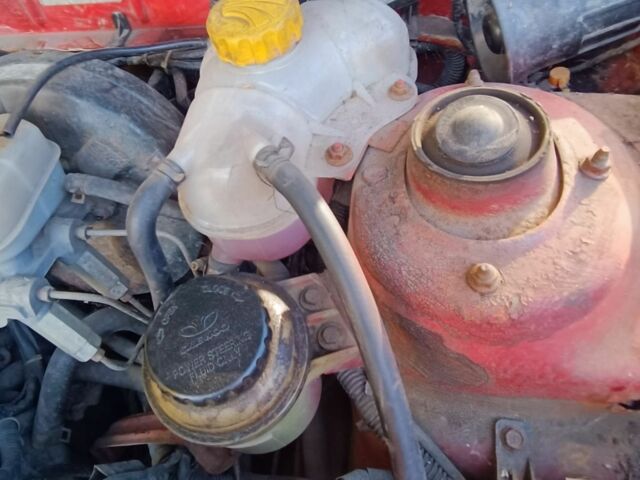 Дэу Сенс 1998 в Киеве на Automoto.ua Красный Дэу Сенс, объемом двигателя 0 л и пробегом 170 тыс. км за 800 $, фото 5 на Automoto.ua