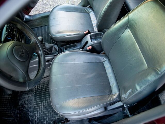 Красный Дэу Сенс, объемом двигателя 1.5 л и пробегом 232 тыс. км за 1800 $, фото 13 на Automoto.ua