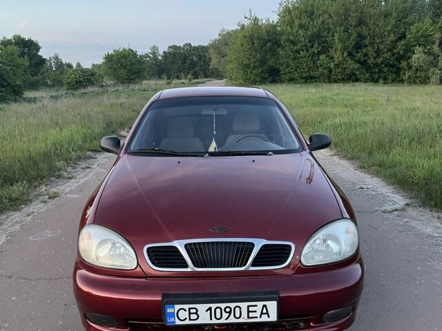 Красный Дэу Сенс, объемом двигателя 1.3 л и пробегом 210 тыс. км за 1700 $, фото 1 на Automoto.ua