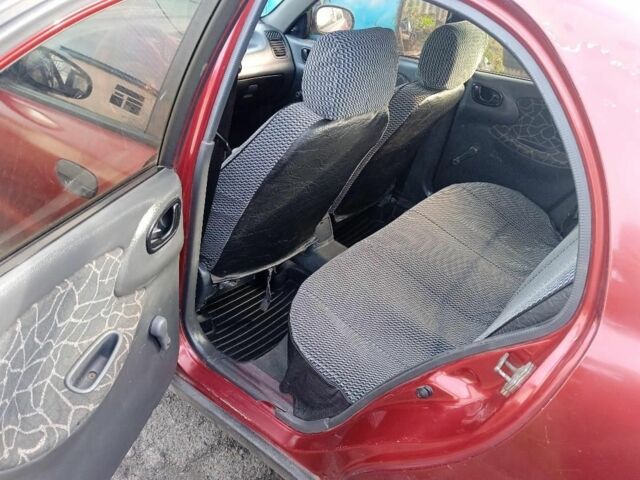 Красный Дэу Сенс, объемом двигателя 1.3 л и пробегом 777 тыс. км за 1350 $, фото 1 на Automoto.ua