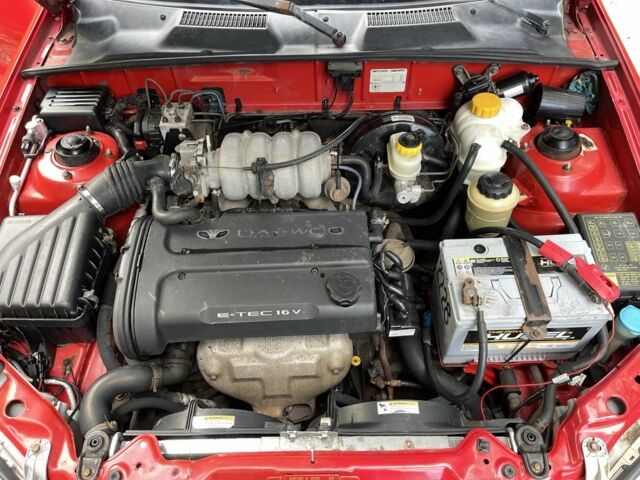 Деу Сенс 2002 у Дніпро (Дніпропетровську) на Automoto.ua Червоний Деу Сенс, об'ємом двигуна 1.6 л та пробігом 251 тис. км за 2100 $, фото 11 на Automoto.ua