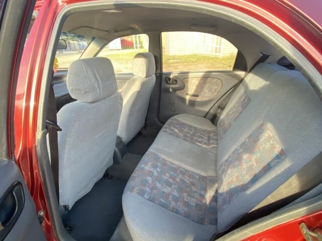 Красный Дэу Сенс, объемом двигателя 1.5 л и пробегом 134 тыс. км за 2300 $, фото 3 на Automoto.ua