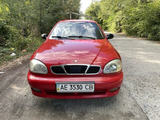 Деу Сенс 2002 у Дніпро (Дніпропетровську) на Automoto.ua Червоний Деу Сенс, об'ємом двигуна 1.6 л та пробігом 251 тис. км за 2100 $, фото 1 на Automoto.ua