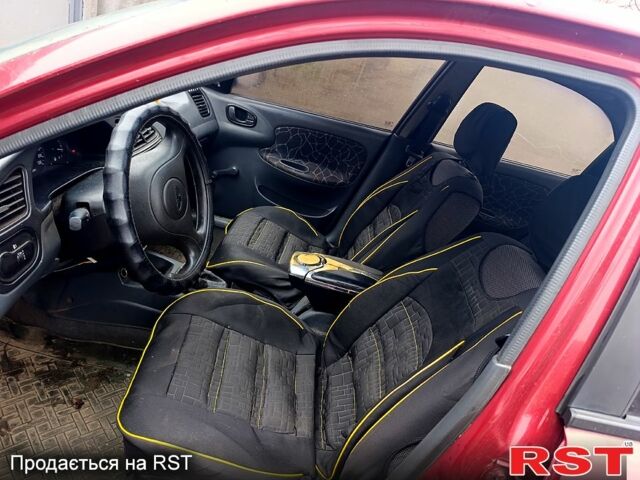 Червоний Деу Сенс, об'ємом двигуна 1.3 л та пробігом 0 тис. км за 1300 $, фото 3 на Automoto.ua