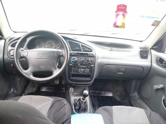 Червоний Деу Сенс, об'ємом двигуна 1.5 л та пробігом 307 тис. км за 1550 $, фото 4 на Automoto.ua