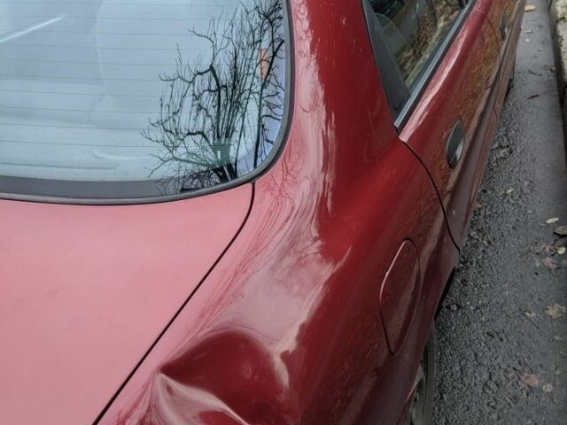 Красный Дэу Сенс, объемом двигателя 1.5 л и пробегом 174 тыс. км за 2700 $, фото 3 на Automoto.ua