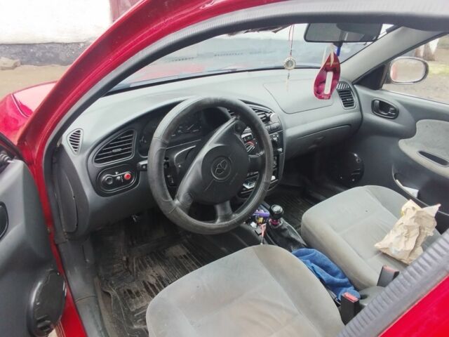 Красный Дэу Сенс, объемом двигателя 1.3 л и пробегом 365 тыс. км за 1300 $, фото 6 на Automoto.ua