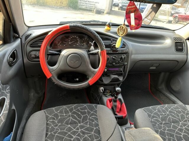 Красный Дэу Сенс, объемом двигателя 1.5 л и пробегом 220 тыс. км за 2299 $, фото 6 на Automoto.ua