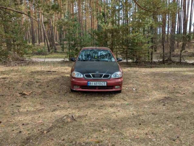 Красный Дэу Сенс, объемом двигателя 1.5 л и пробегом 228 тыс. км за 2100 $, фото 1 на Automoto.ua