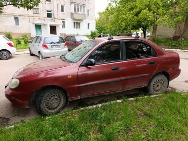 Красный Дэу Сенс, объемом двигателя 1 л и пробегом 250 тыс. км за 850 $, фото 2 на Automoto.ua