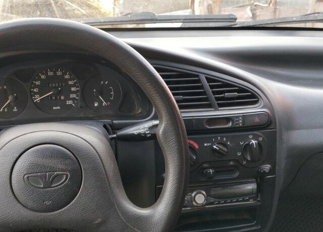 Красный Дэу Сенс, объемом двигателя 1.4 л и пробегом 140 тыс. км за 2700 $, фото 2 на Automoto.ua