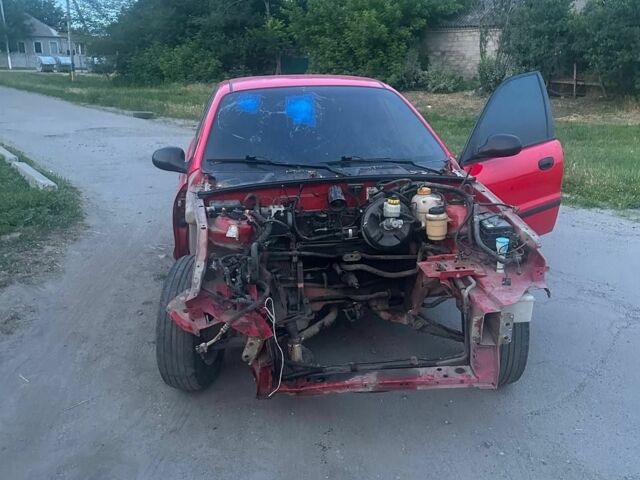 Красный Дэу Сенс, объемом двигателя 1.6 л и пробегом 3 тыс. км за 1300 $, фото 3 на Automoto.ua
