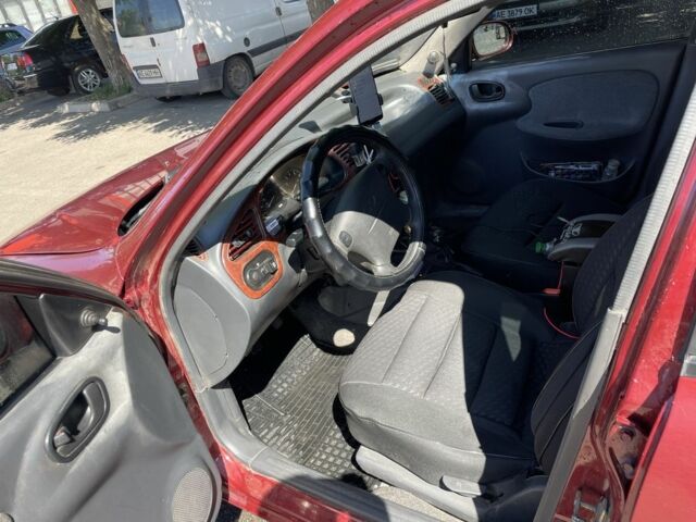Красный Дэу Сенс, объемом двигателя 1.6 л и пробегом 220 тыс. км за 2200 $, фото 8 на Automoto.ua