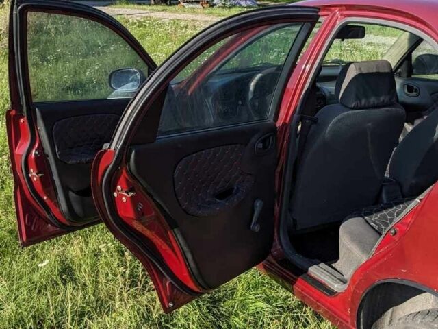 Красный Дэу Сенс, объемом двигателя 1.5 л и пробегом 228 тыс. км за 2100 $, фото 6 на Automoto.ua