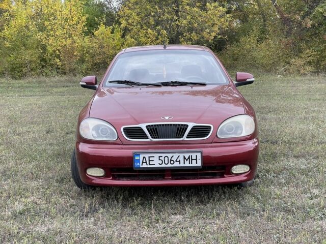 Красный Дэу Сенс, объемом двигателя 1.5 л и пробегом 250 тыс. км за 2400 $, фото 3 на Automoto.ua