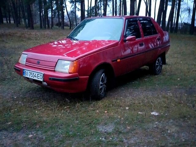 Красный Дэу Сенс, объемом двигателя 1.2 л и пробегом 0 тыс. км за 780 $, фото 2 на Automoto.ua