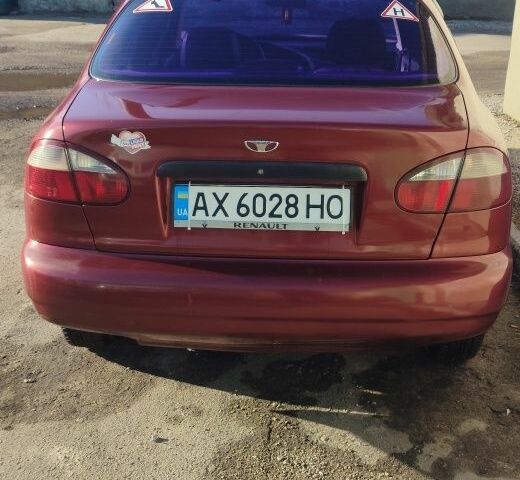 Красный Дэу Сенс, объемом двигателя 1.3 л и пробегом 348 тыс. км за 1800 $, фото 1 на Automoto.ua