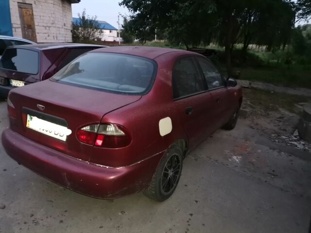 Красный Дэу Сенс, объемом двигателя 1.5 л и пробегом 203 тыс. км за 1700 $, фото 3 на Automoto.ua