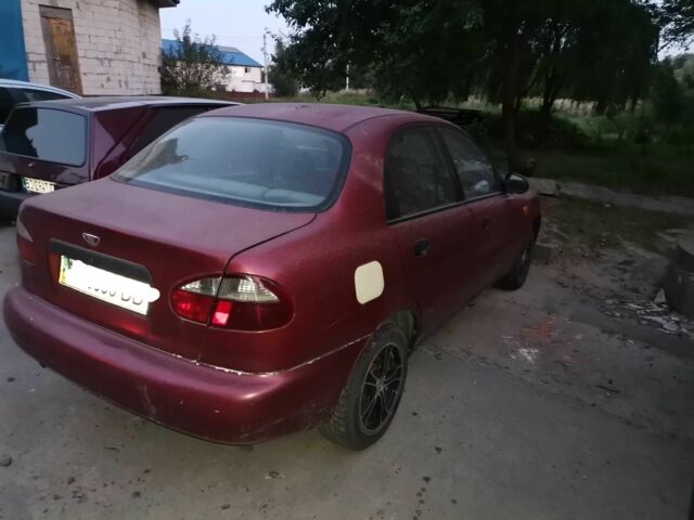 Червоний Деу Сенс, об'ємом двигуна 1.5 л та пробігом 202 тис. км за 1419 $, фото 4 на Automoto.ua