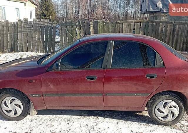 Красный Дэу Сенс, объемом двигателя 1.5 л и пробегом 300 тыс. км за 2450 $, фото 6 на Automoto.ua