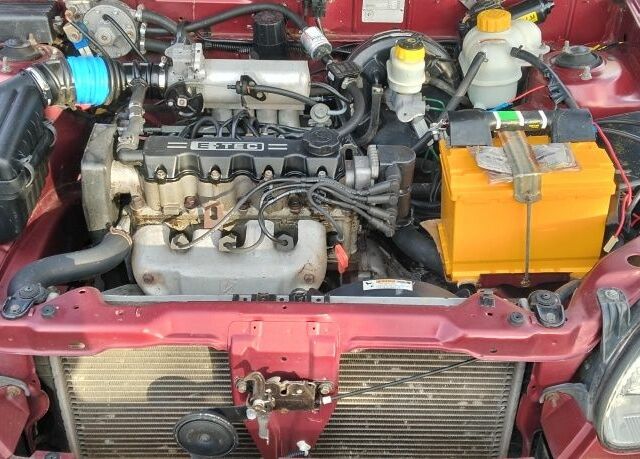 Красный Дэу Сенс, объемом двигателя 1.4 л и пробегом 140 тыс. км за 2700 $, фото 3 на Automoto.ua