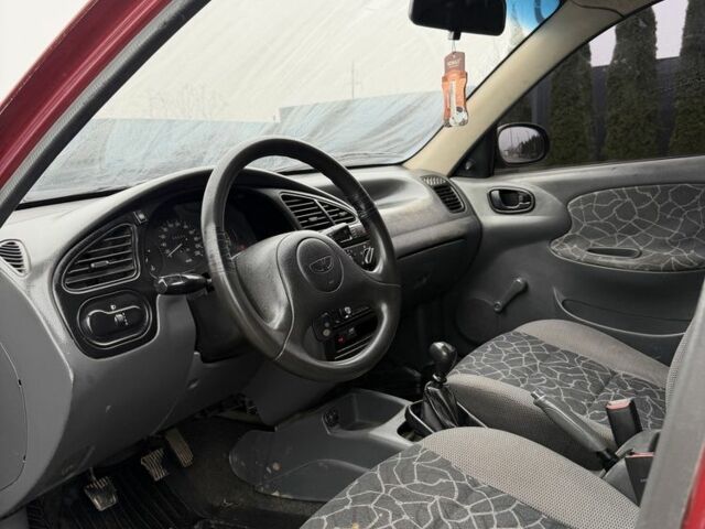 Красный Дэу Сенс, объемом двигателя 1.3 л и пробегом 196 тыс. км за 1999 $, фото 6 на Automoto.ua