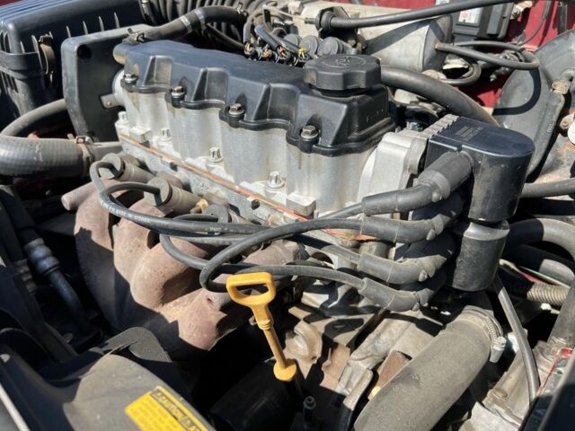 Деу Сенс 2003 у Одесі на Automoto.ua Червоний Деу Сенс, об'ємом двигуна 1.5 л та пробігом 383 тис. км за 1999 $, фото 7 на Automoto.ua