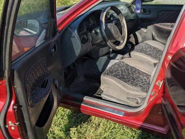 Красный Дэу Сенс, объемом двигателя 1.5 л и пробегом 228 тыс. км за 2100 $, фото 5 на Automoto.ua