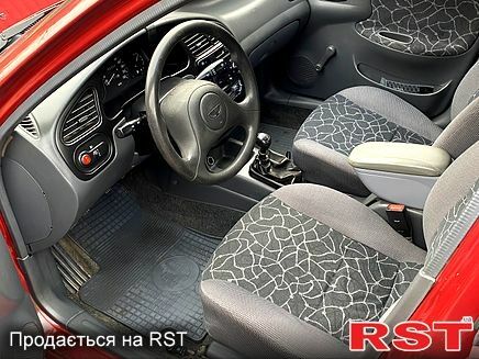 Красный Дэу Сенс, объемом двигателя 1.3 л и пробегом 94 тыс. км за 2300 $, фото 5 на Automoto.ua