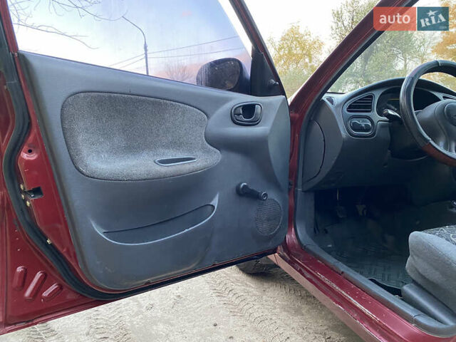 Красный Дэу Сенс, объемом двигателя 1.3 л и пробегом 297 тыс. км за 1600 $, фото 7 на Automoto.ua