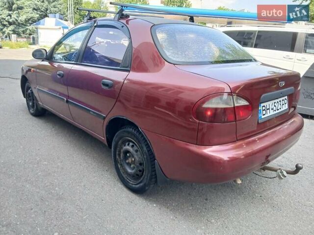 Красный Дэу Сенс, объемом двигателя 1.3 л и пробегом 250 тыс. км за 1350 $, фото 1 на Automoto.ua