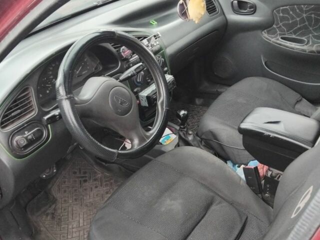 Червоний Деу Сенс, об'ємом двигуна 1.5 л та пробігом 111 тис. км за 1600 $, фото 3 на Automoto.ua