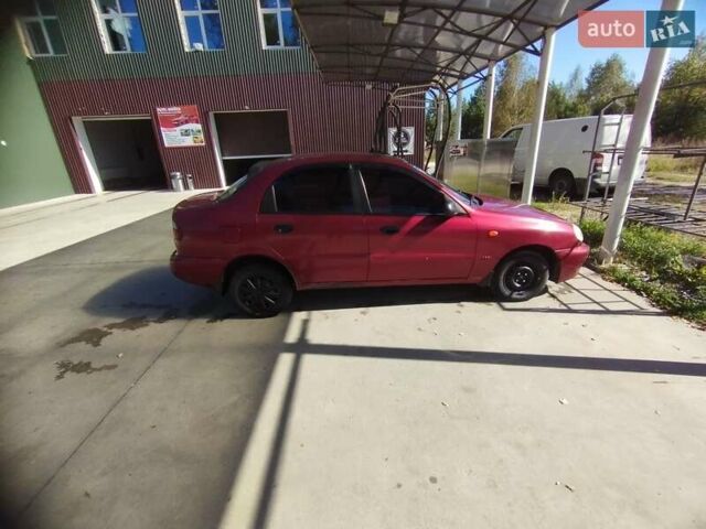 Красный Дэу Сенс, объемом двигателя 1.3 л и пробегом 228 тыс. км за 1800 $, фото 2 на Automoto.ua