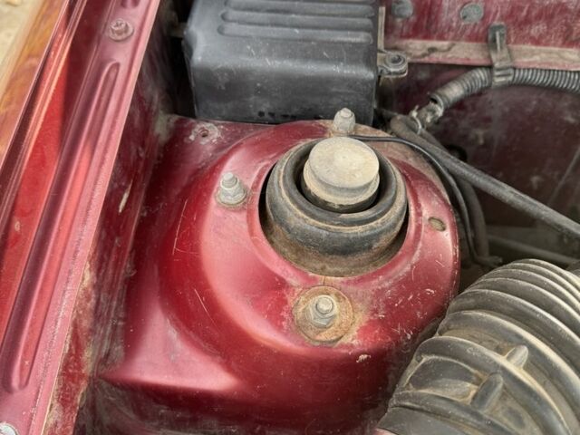 Червоний Деу Сенс, об'ємом двигуна 1.5 л та пробігом 250 тис. км за 2500 $, фото 17 на Automoto.ua